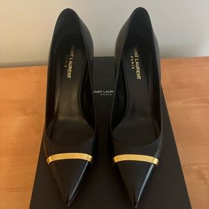 Saint Laurent Black and Gold Women's Shoes